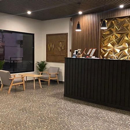 Rudolfo Suites Roxas Exterior foto