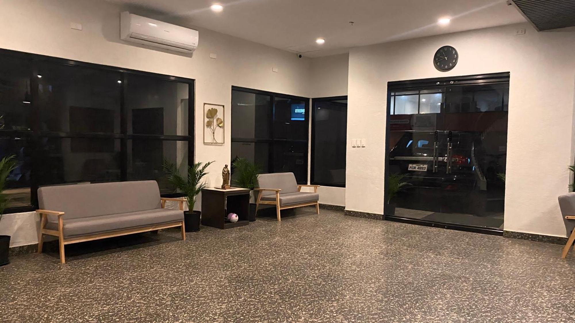 Rudolfo Suites Roxas Exterior foto